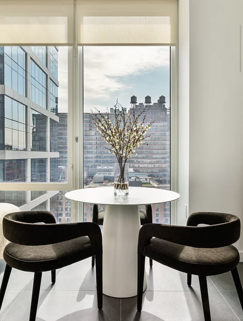 606 West 30th Street - Photo 2
