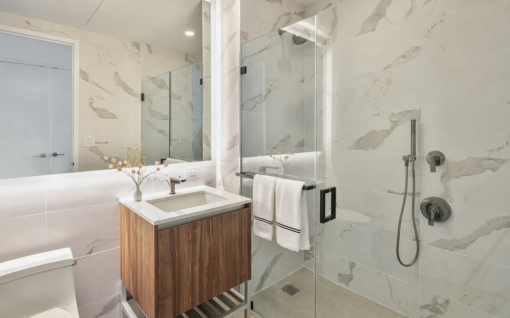 606 West 30th Street - Photo 3