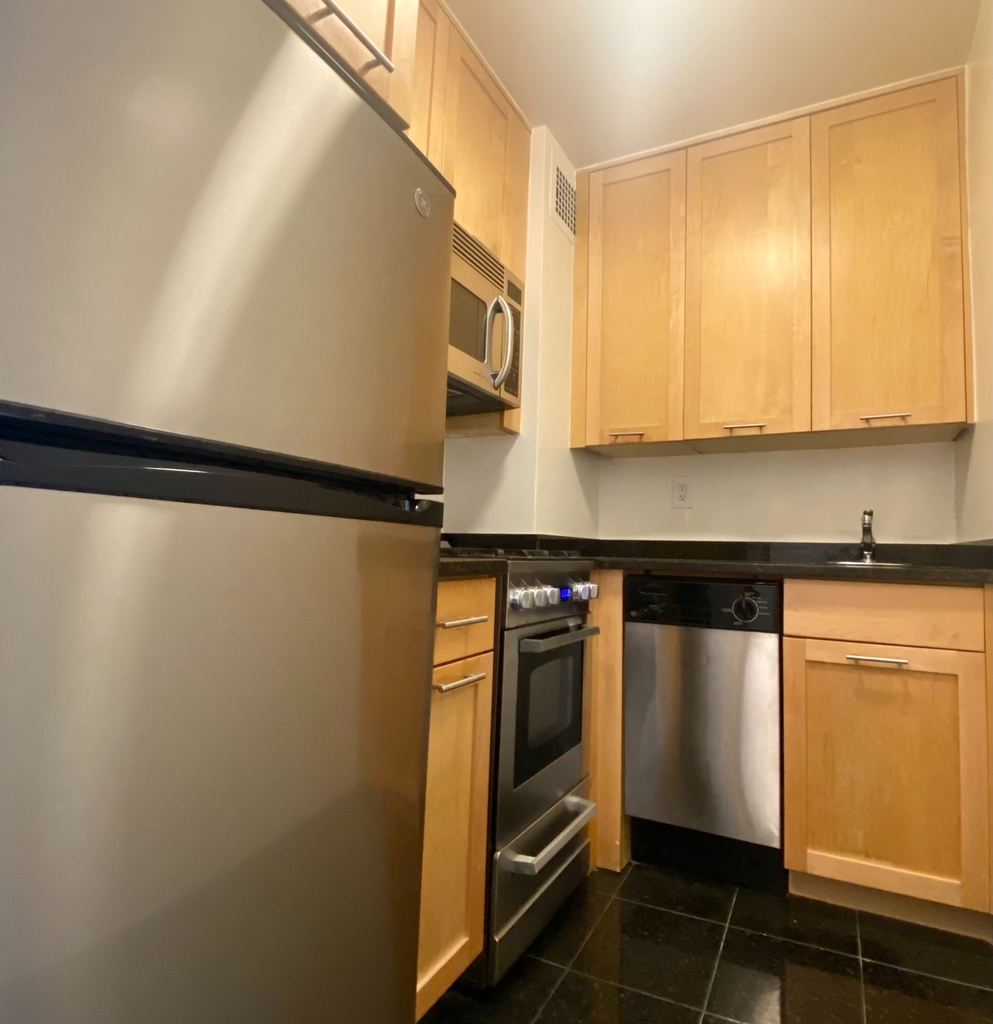 36th Street & 3rd Avenue  - Photo 1