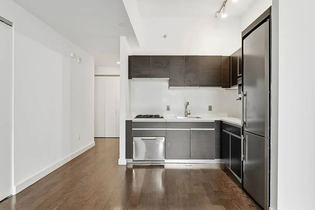 116 John Street - Photo 2