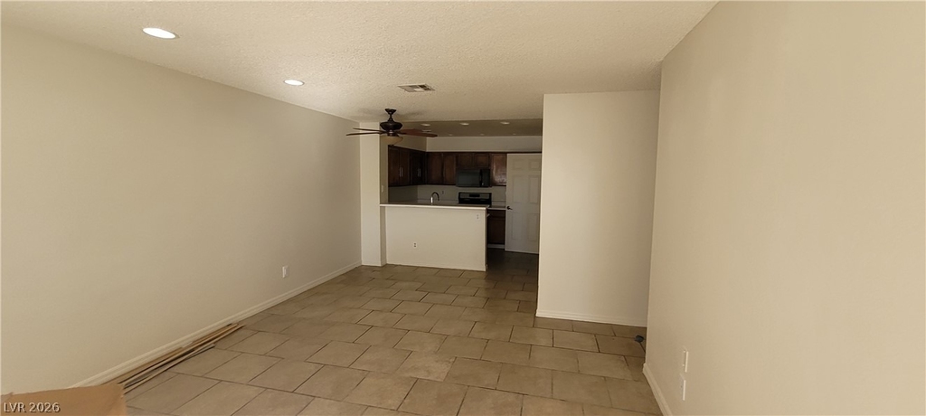 2121 Chertsey Drive - Photo 4