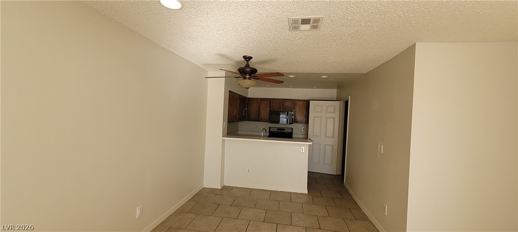 2121 Chertsey Drive - Photo 5