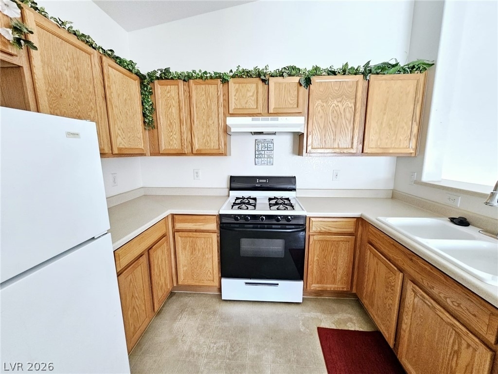 1663 Lefty Garcia Way - Photo 15