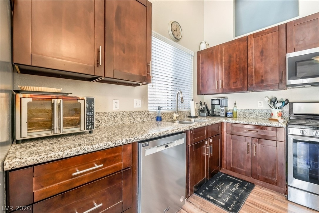 9530 Ruperts Court - Photo 9