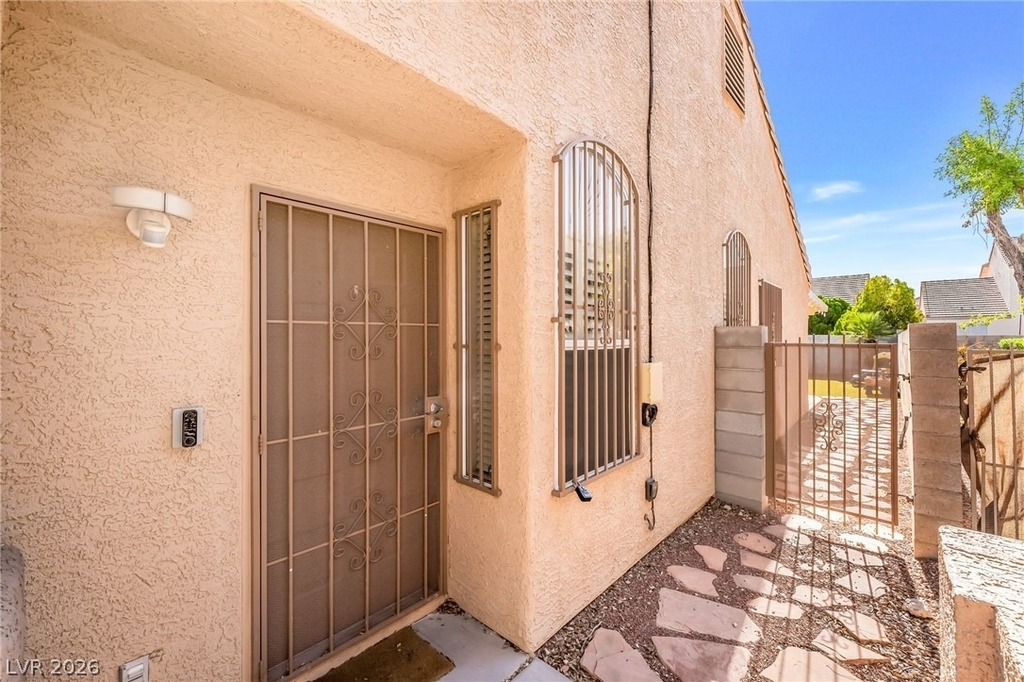 9530 Ruperts Court - Photo 2