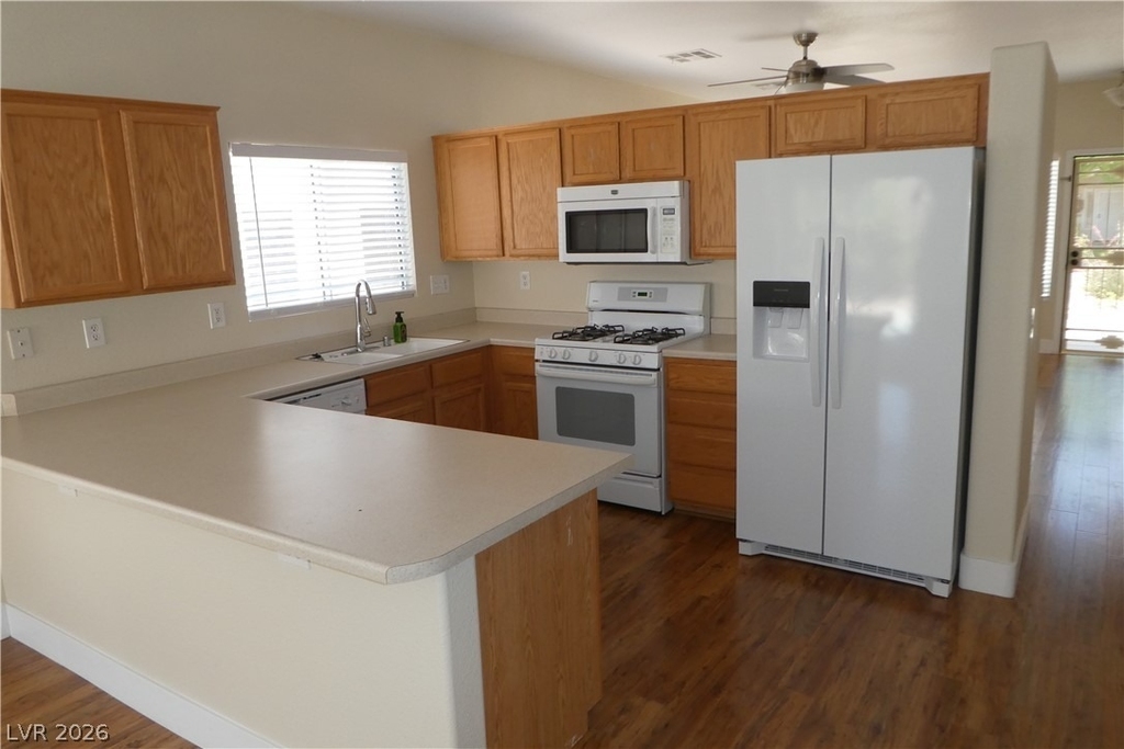 6038 Blue Autumn Street - Photo 12