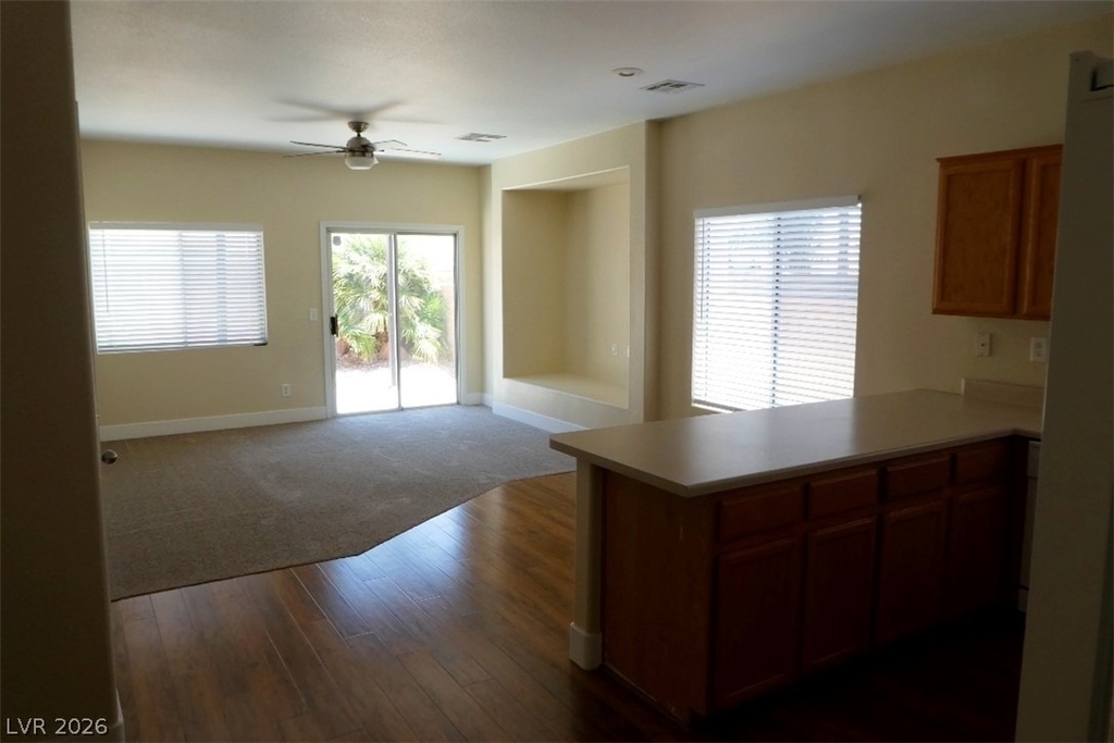 6038 Blue Autumn Street - Photo 8