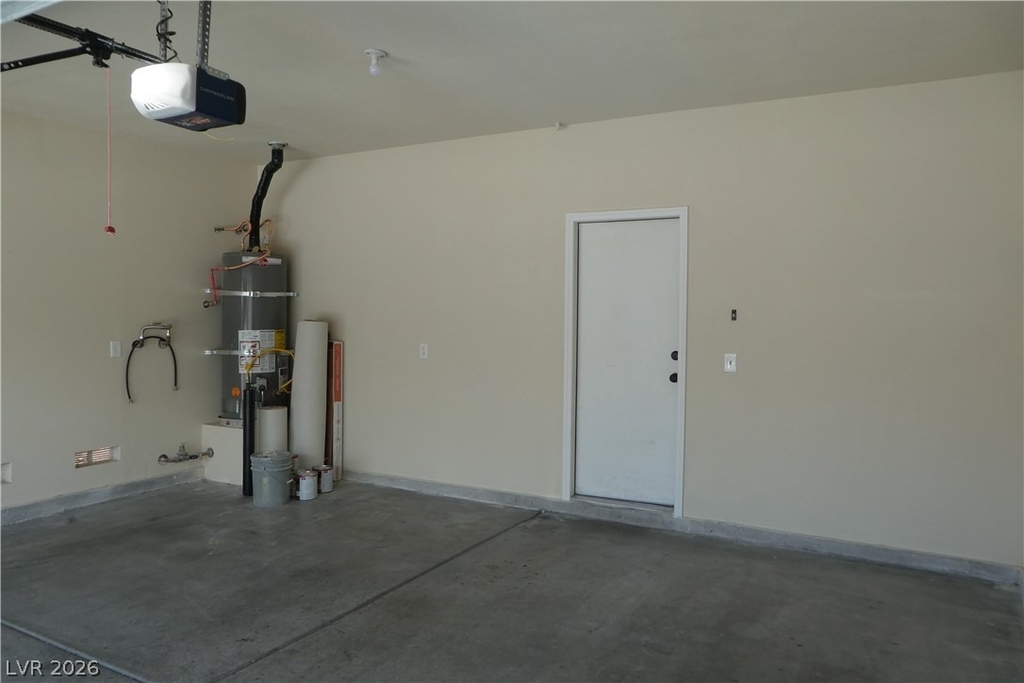 6038 Blue Autumn Street - Photo 33