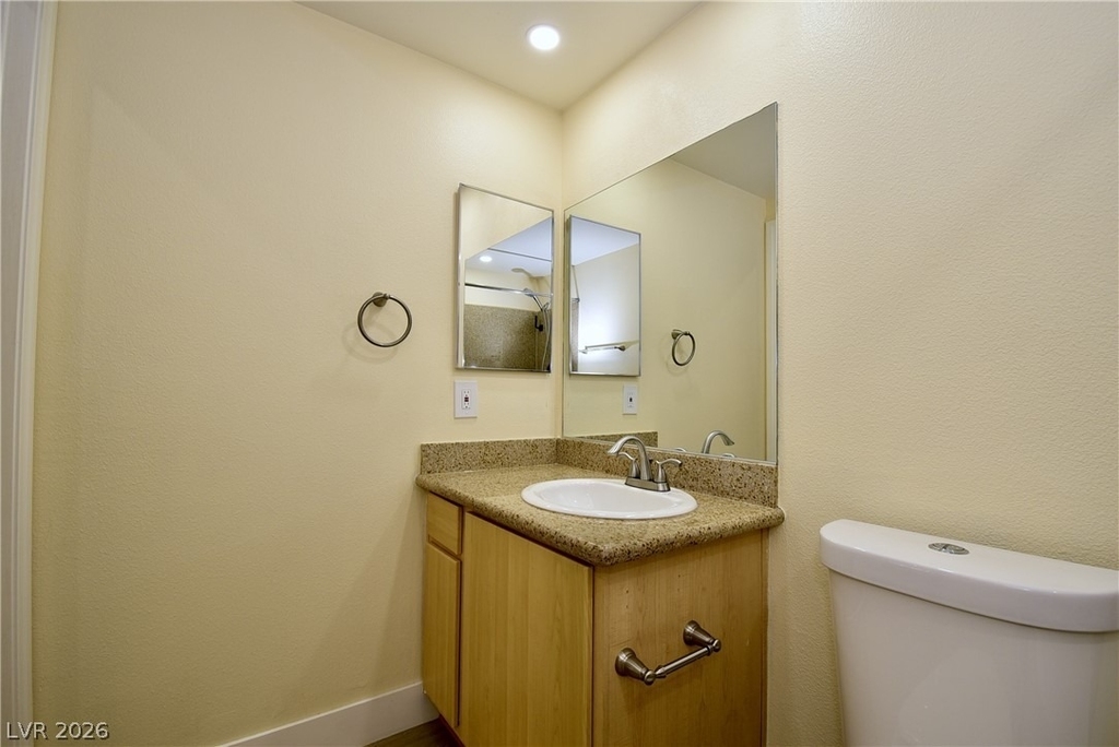 8000 Badura Avenue - Photo 14