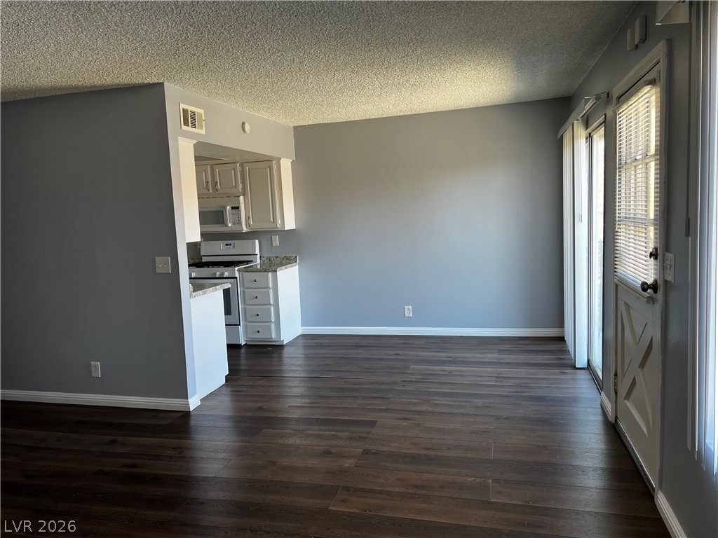 6630 Bubbling Brook Drive - Photo 5