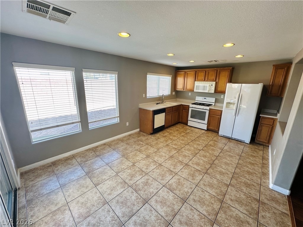 7989 Hilltop Windmill Street - Photo 4