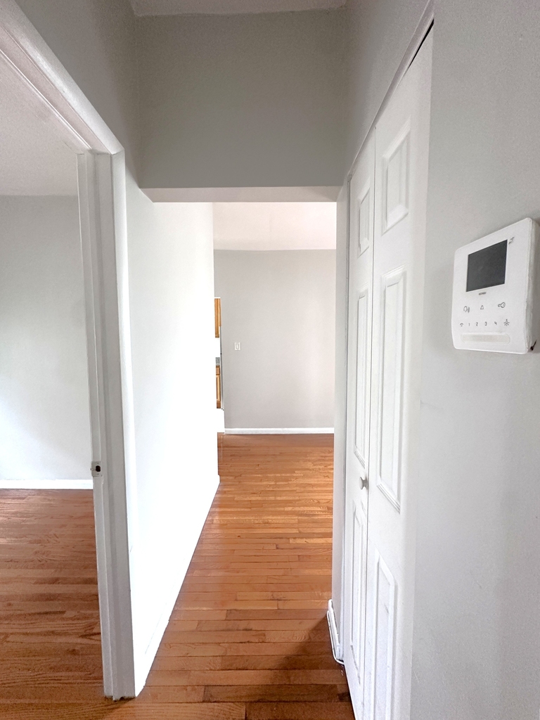 21-67 33rd Street - Photo 5