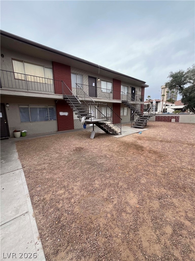 1075 E Desert Inn Road - Photo 0