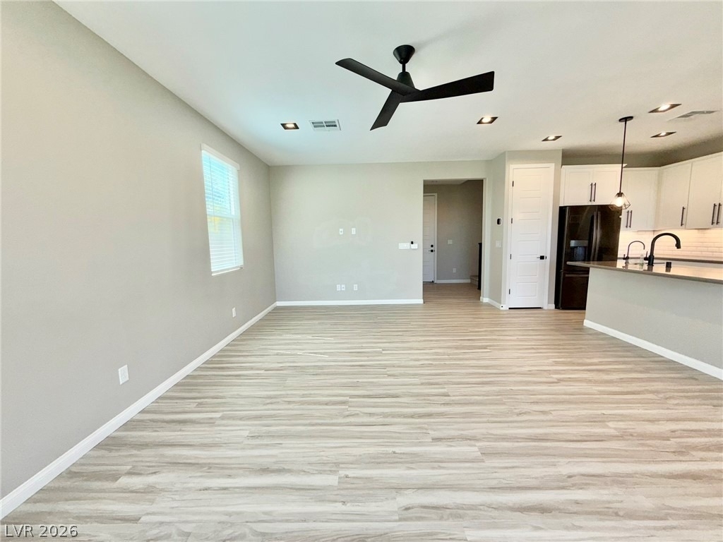 4442 Frias Falls Avenue - Photo 5