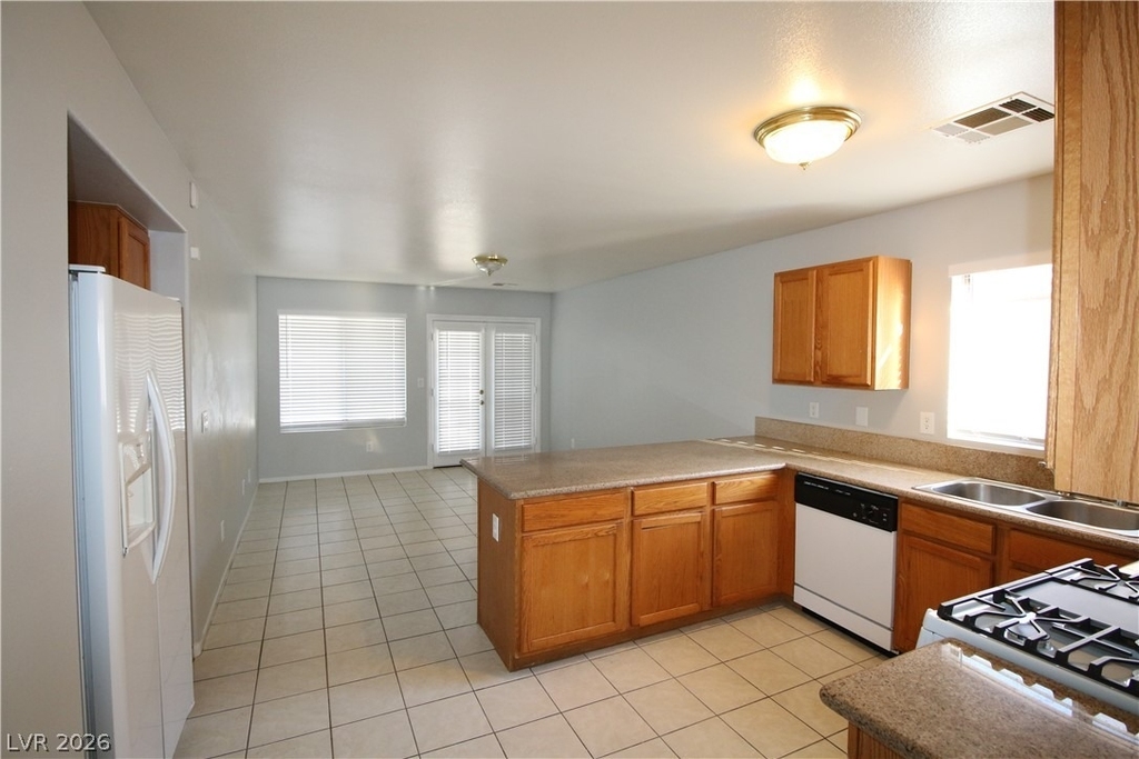 7868 Steamboat Springs Court - Photo 4