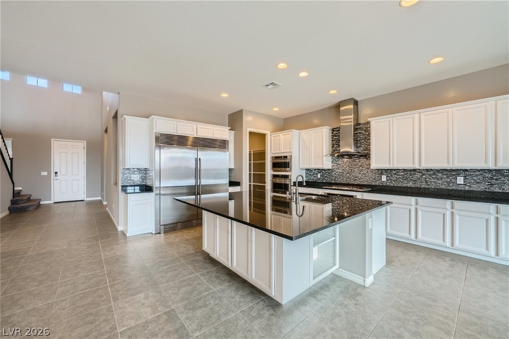 12165 Edgehurst Court - Photo 4