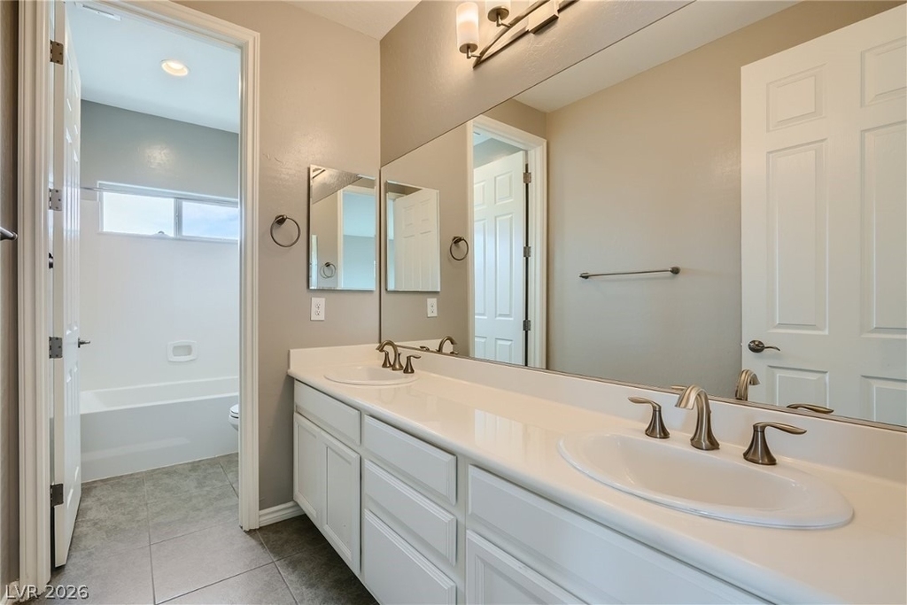 12165 Edgehurst Court - Photo 16