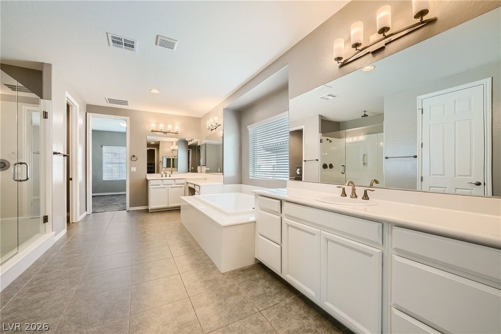 12165 Edgehurst Court - Photo 11