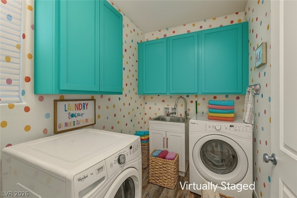426 Port Reggio Street - Photo 15