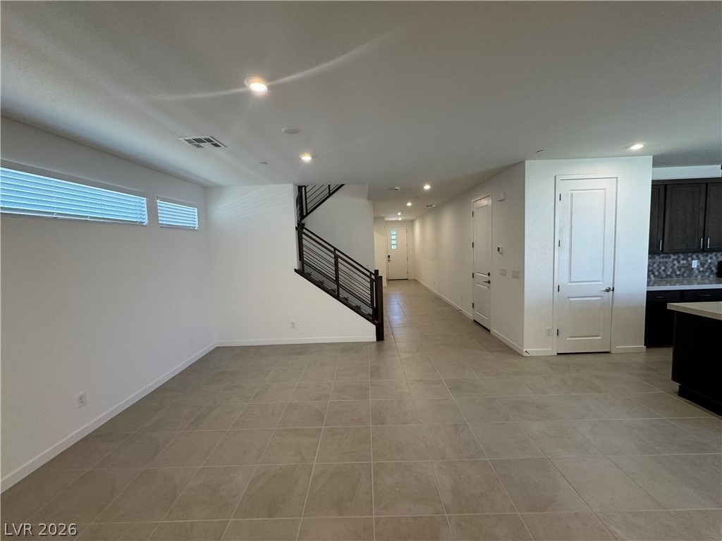 3262 Fountaintree Avenue - Photo 4