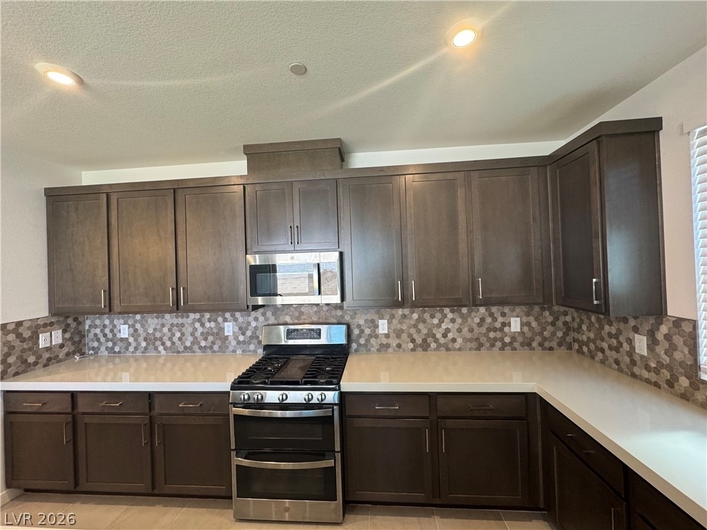 3262 Fountaintree Avenue - Photo 7