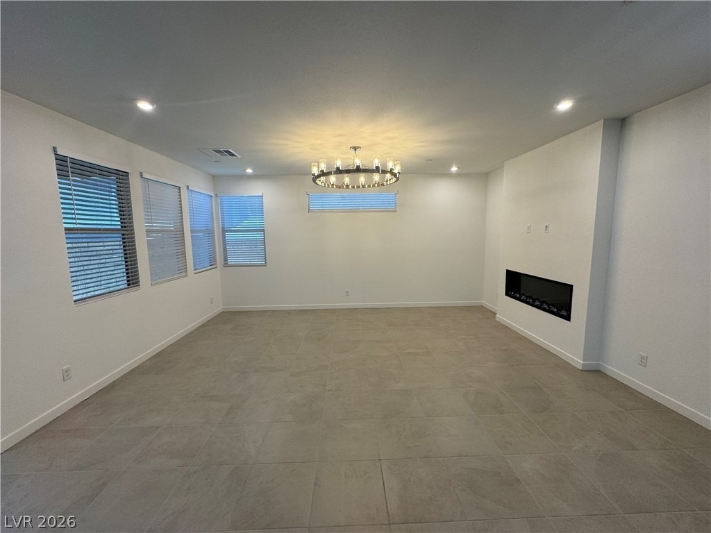 3262 Fountaintree Avenue - Photo 2