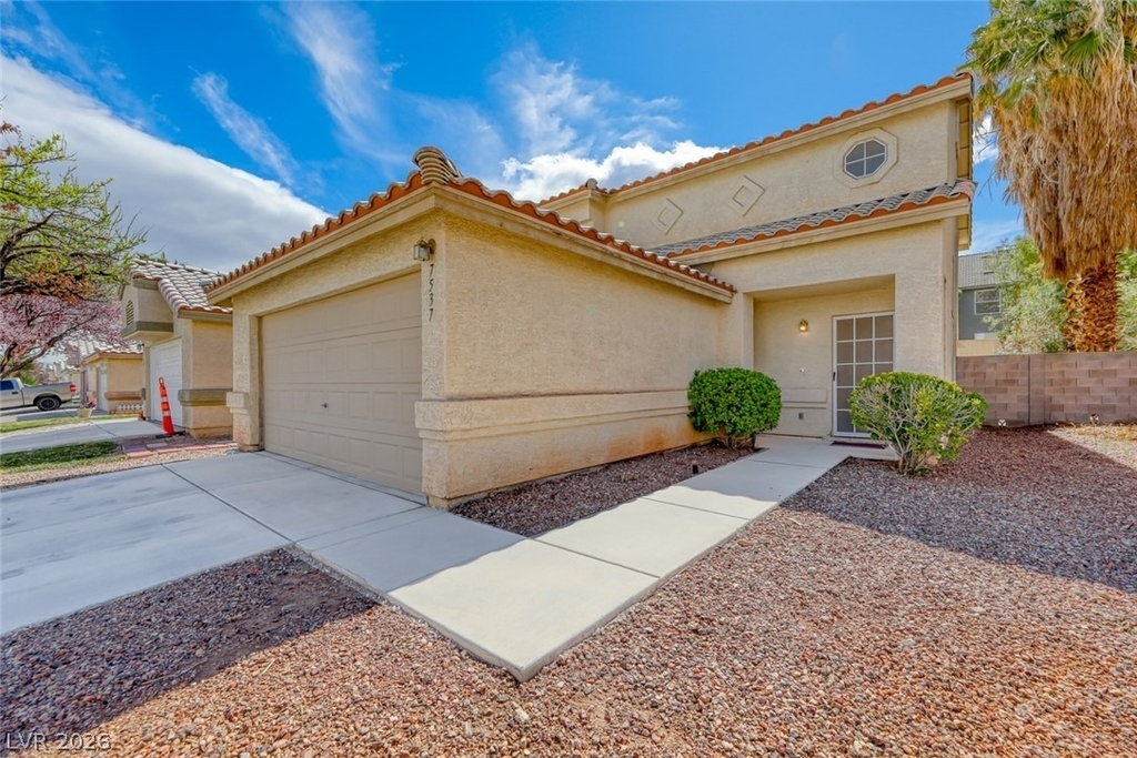 7537 Maiden Run Avenue - Photo 3