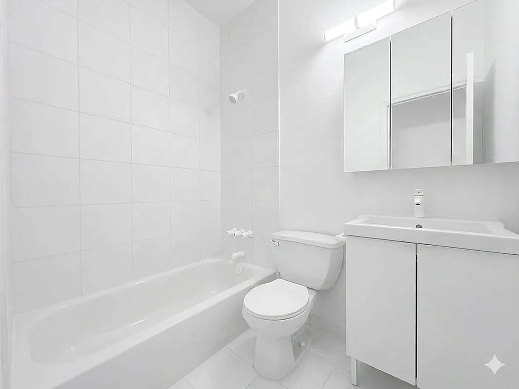 366 West 52nd Street - Photo 4