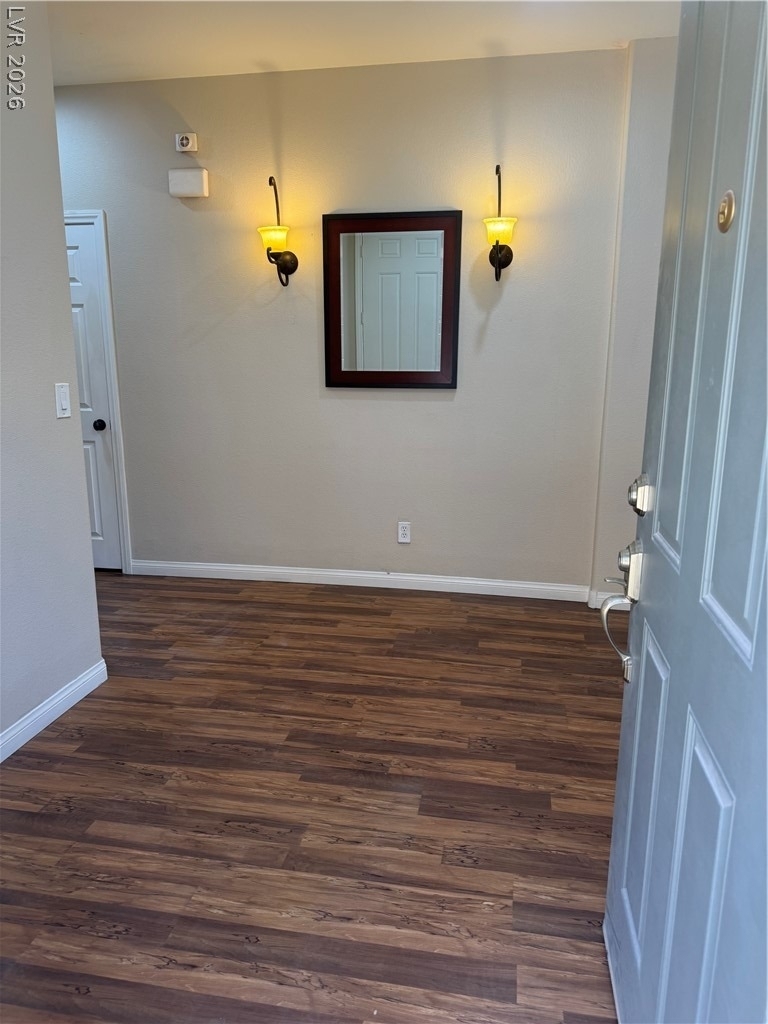 9113 Parkstone Avenue - Photo 2