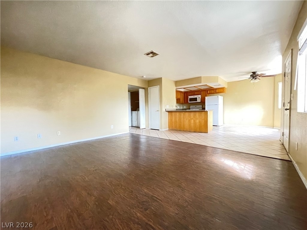 8410 Eldora Avenue - Photo 3