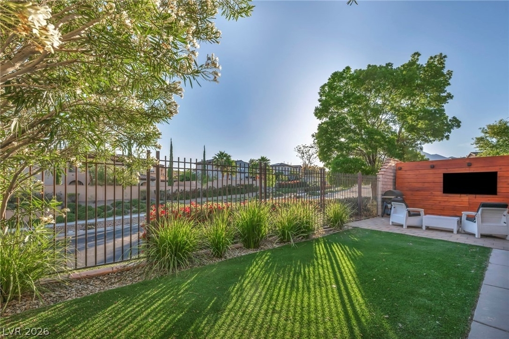 617 Apricot Rose Place - Photo 55