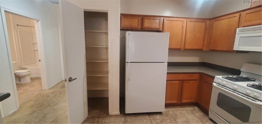 6868 Sky Pointe Drive - Photo 17