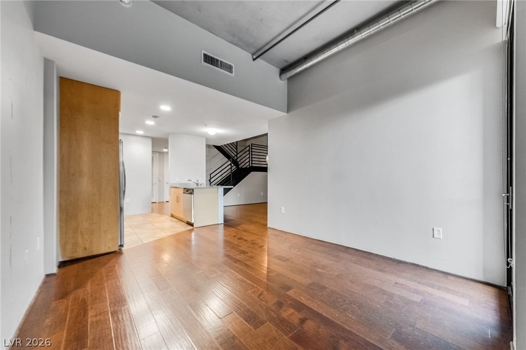 353 E Bonneville Avenue - Photo 0