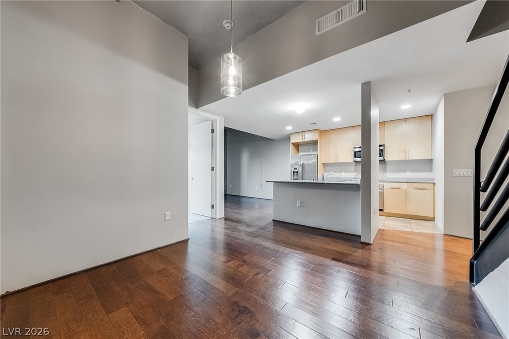 353 E Bonneville Avenue - Photo 5
