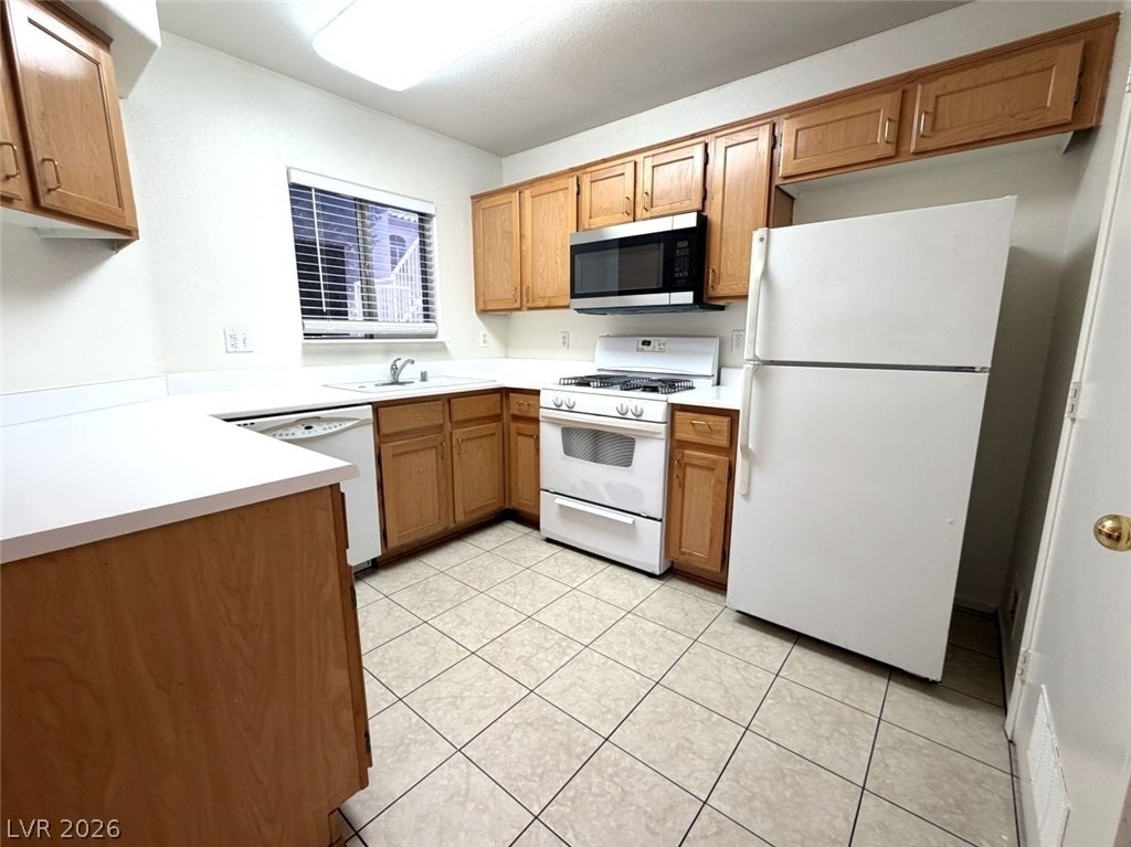 4555 E Sahara Avenue - Photo 4