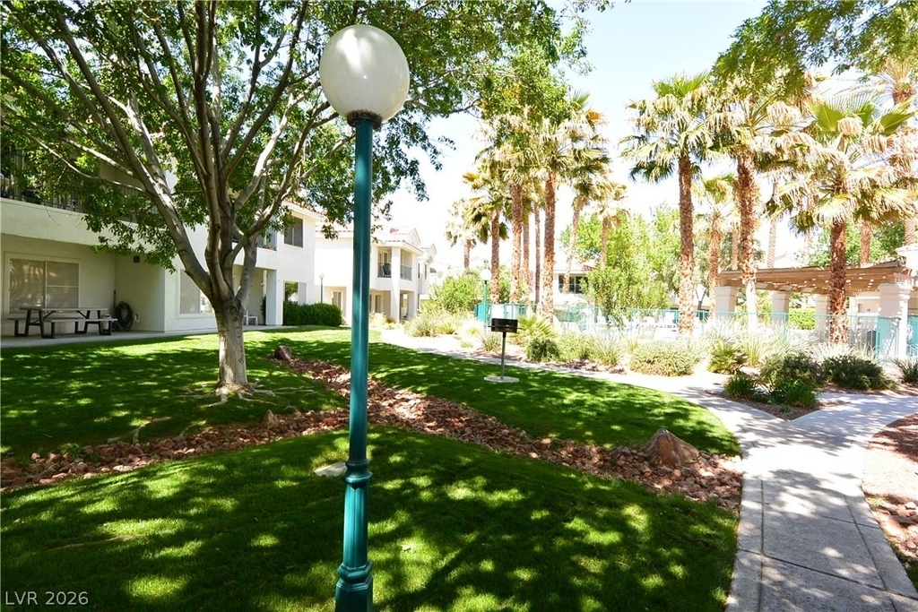 7605 Rolling View Drive - Photo 33