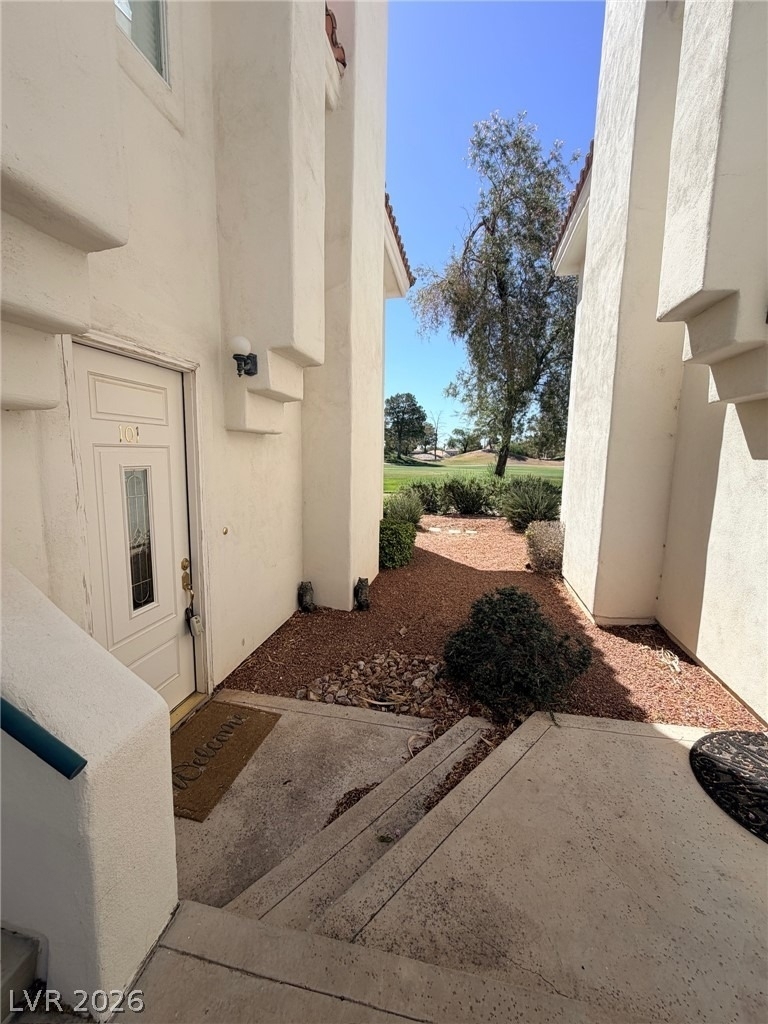 7605 Rolling View Drive - Photo 2