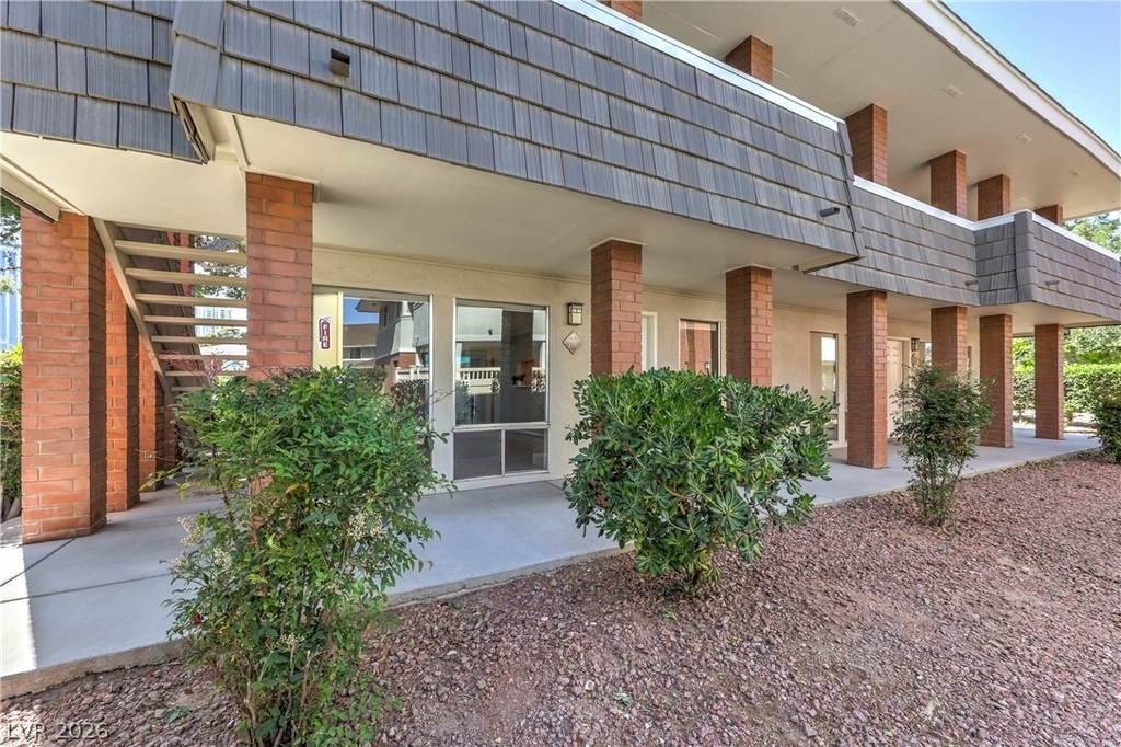 714 Oakmont Avenue - Photo 1
