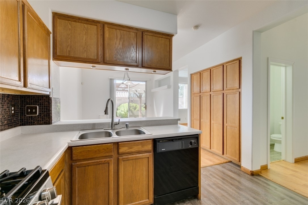 2760 Saigon Drive - Photo 30