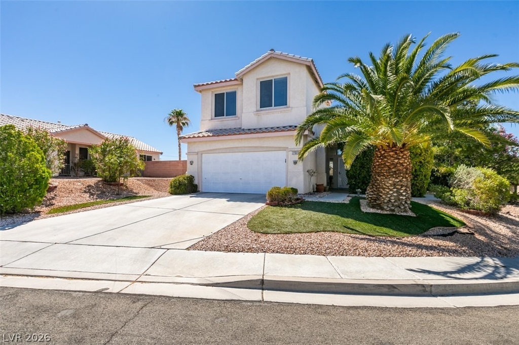 2760 Saigon Drive - Photo 2