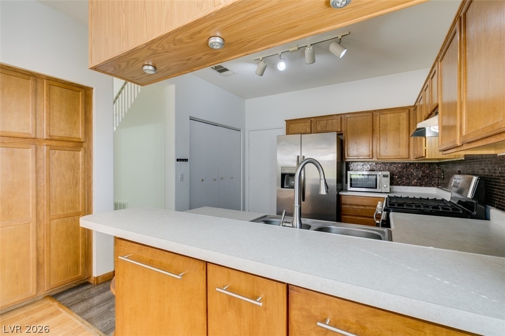 2760 Saigon Drive - Photo 24