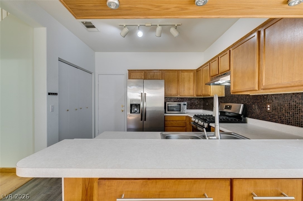 2760 Saigon Drive - Photo 25