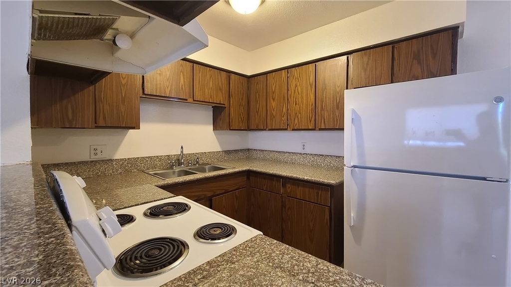 3117 E Carey Avenue - Photo 7