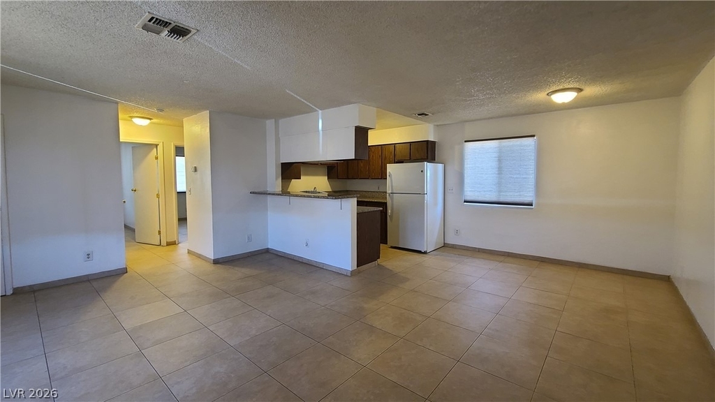3117 E Carey Avenue - Photo 1