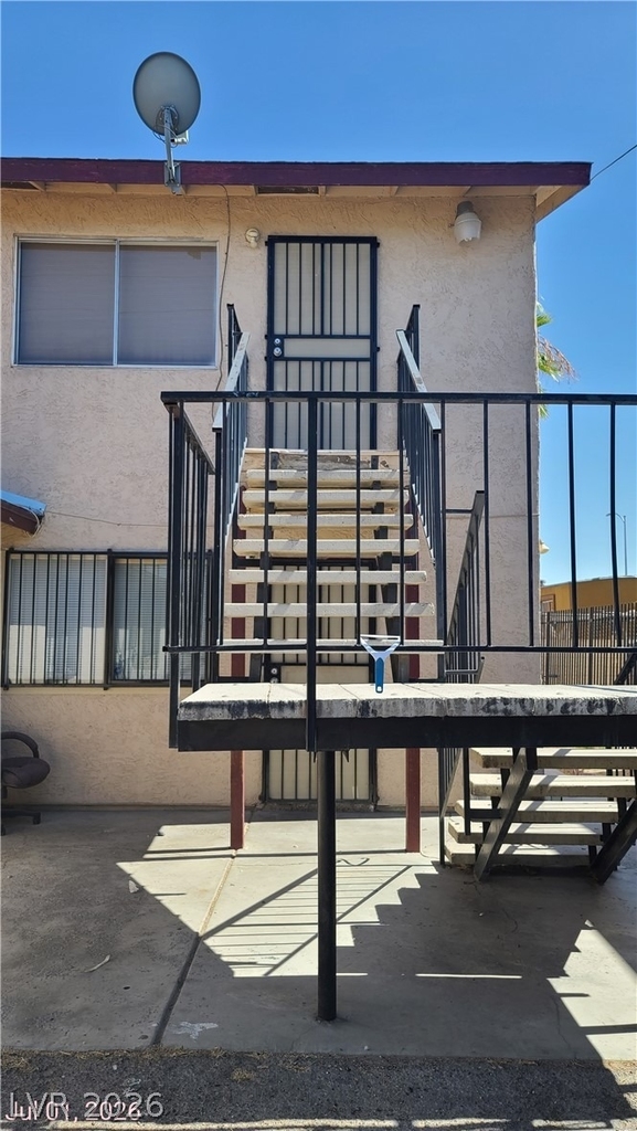 3117 E Carey Avenue - Photo 0