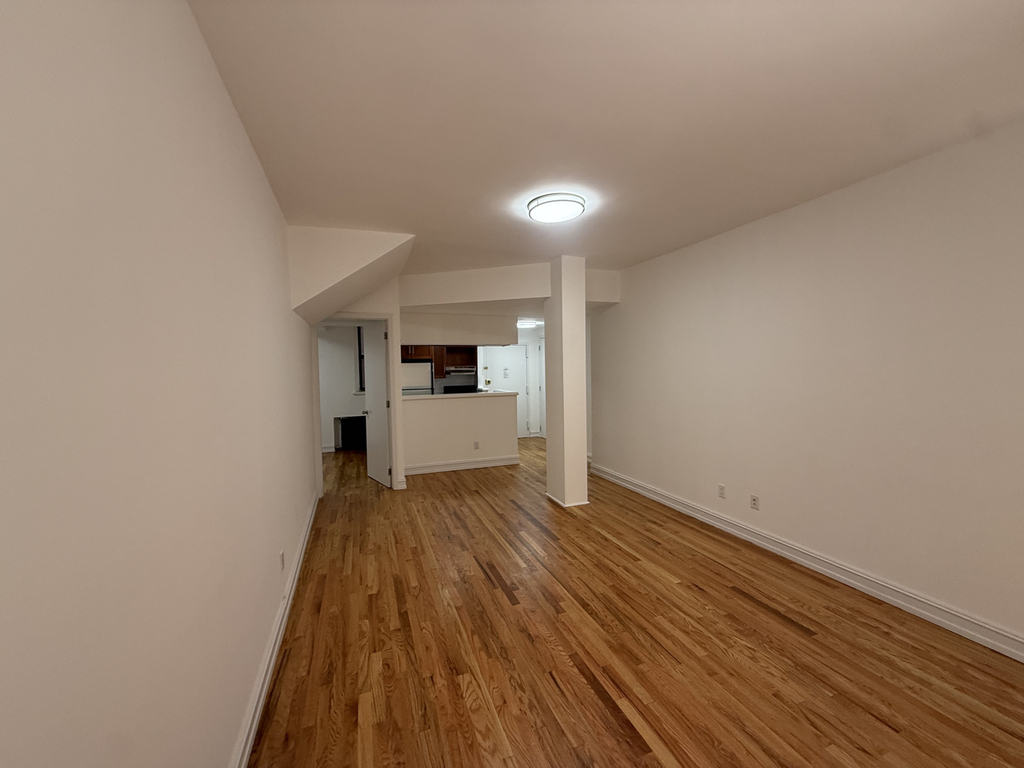 440 East 78th Street - Photo 1