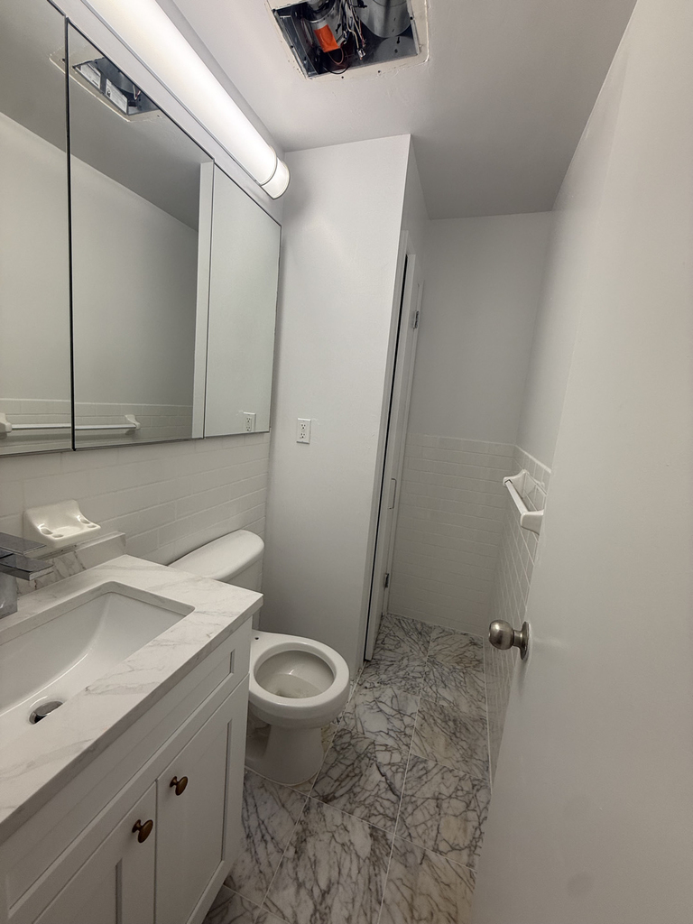 440 East 78th Street - Photo 6