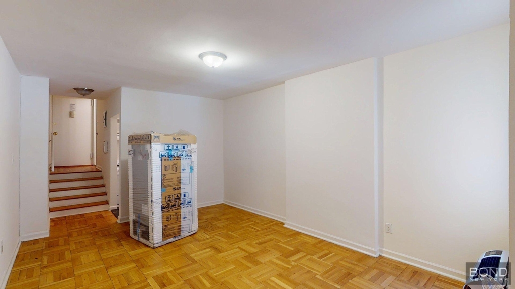 East 76th Street - Photo 0
