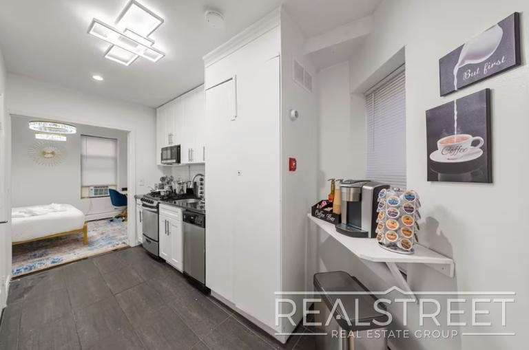 109 Madison Street - Photo 4