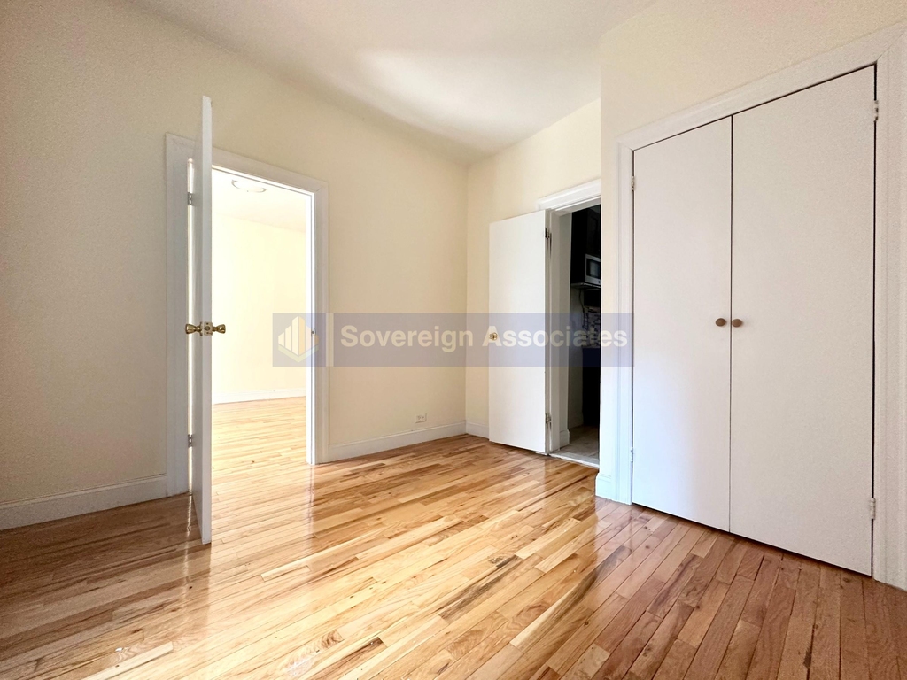 526 West 161st Street - Photo 3